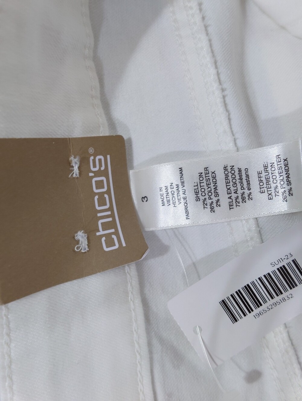 Chico’s White Denim Bermuda Shorts Women’s Size 3 / US 16 NWT Slim Boyfriend - Picture 6 of 6
